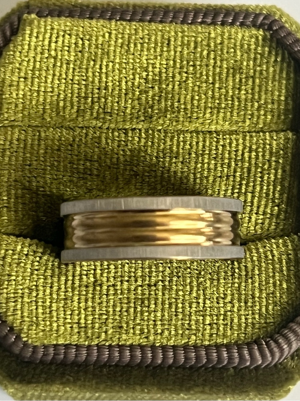 Classic Design Titanium Steel Silver/Gold Ridge Design 6mm Band Size 7.5
